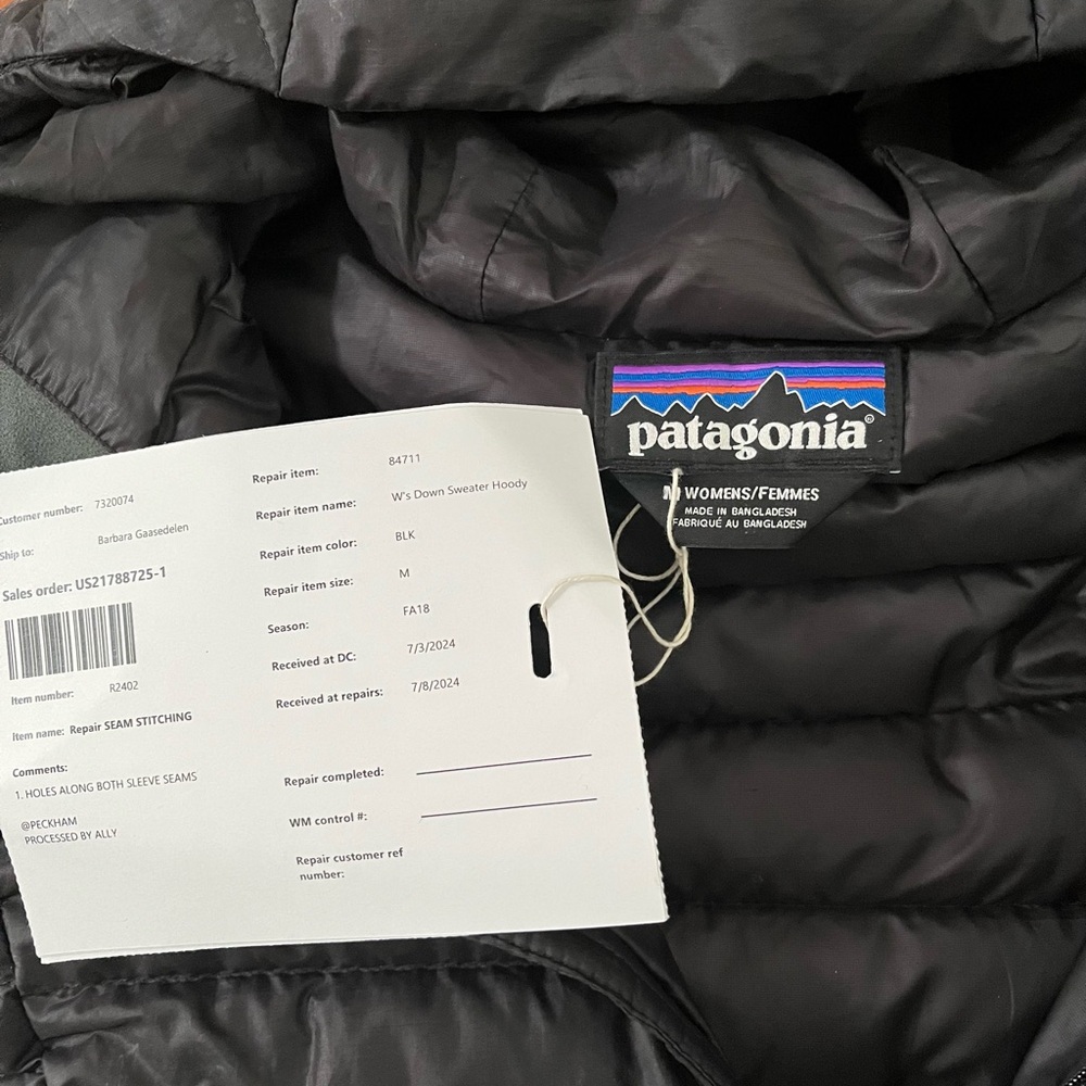 Women’s Patagonia Medium down sweater hoodie